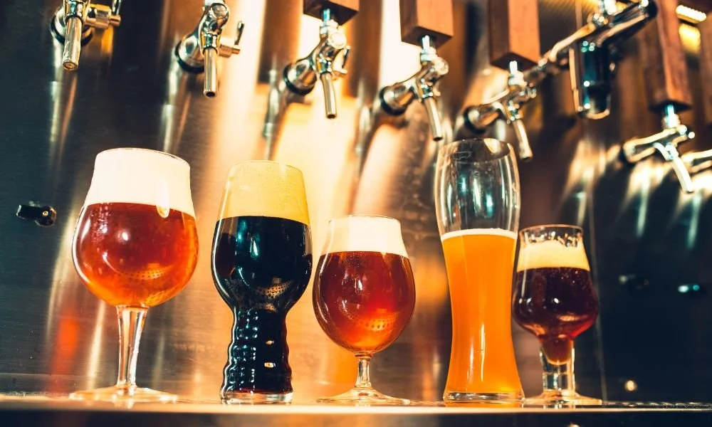 Brazo Fuerte Brewing interior and craft beer environment
